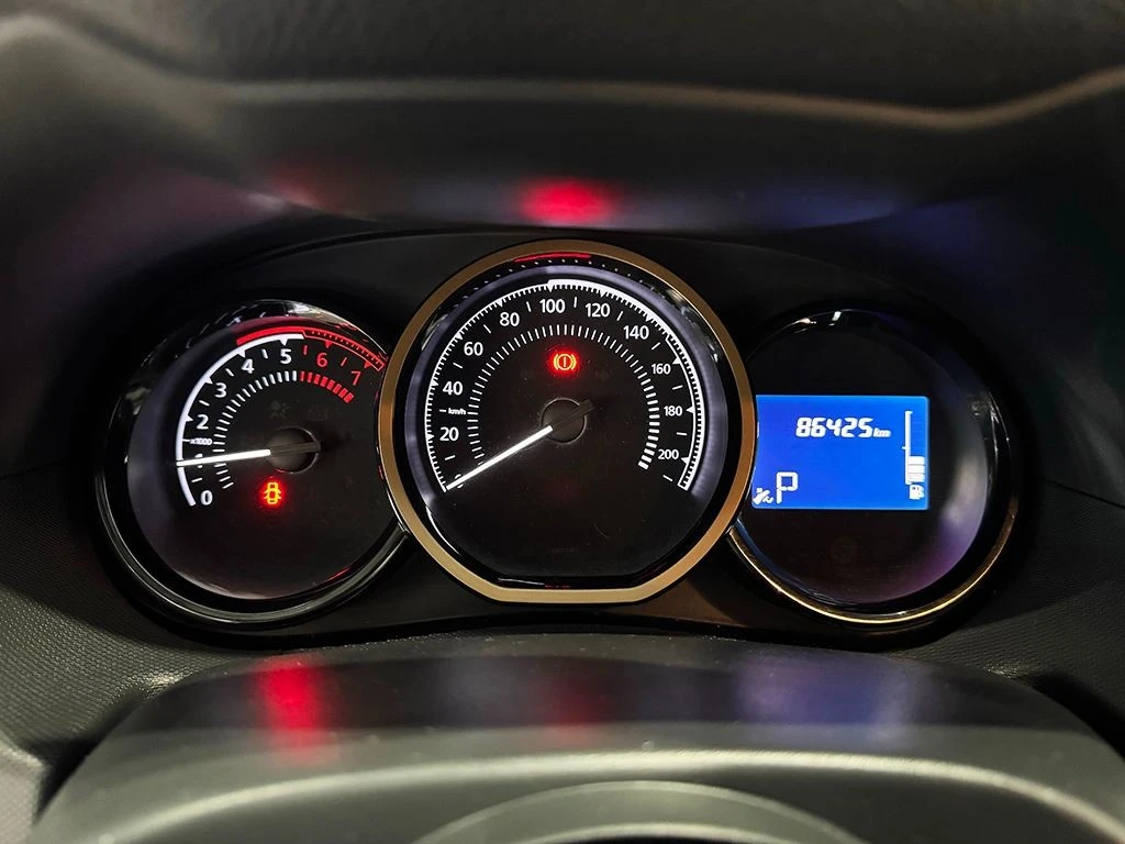 RENAULT DUSTER