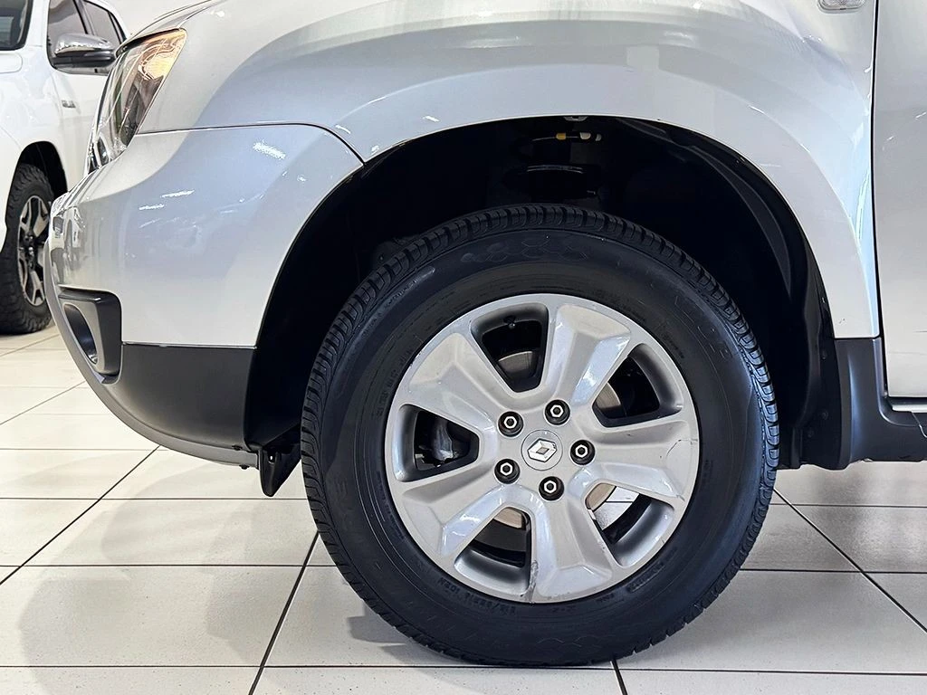 RENAULT DUSTER