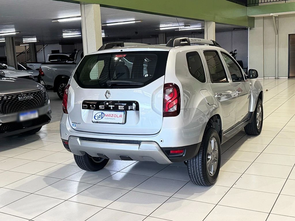 RENAULT DUSTER