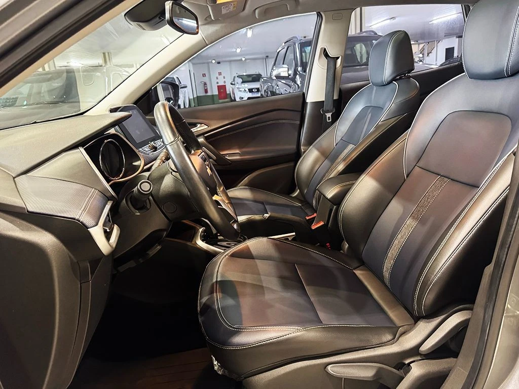 CHEVROLET TRACKER