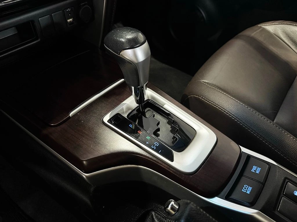 TOYOTA HILUX SW4
