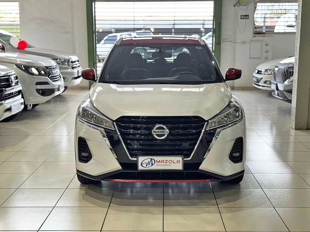 NISSAN KICKS