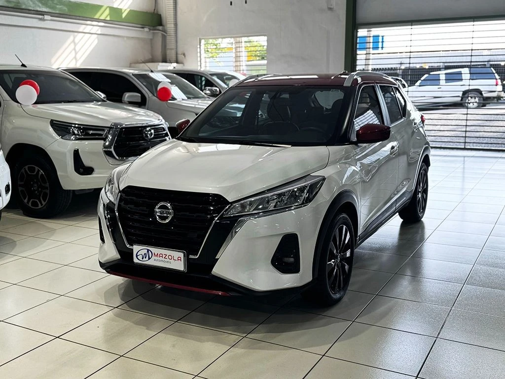 NISSAN KICKS