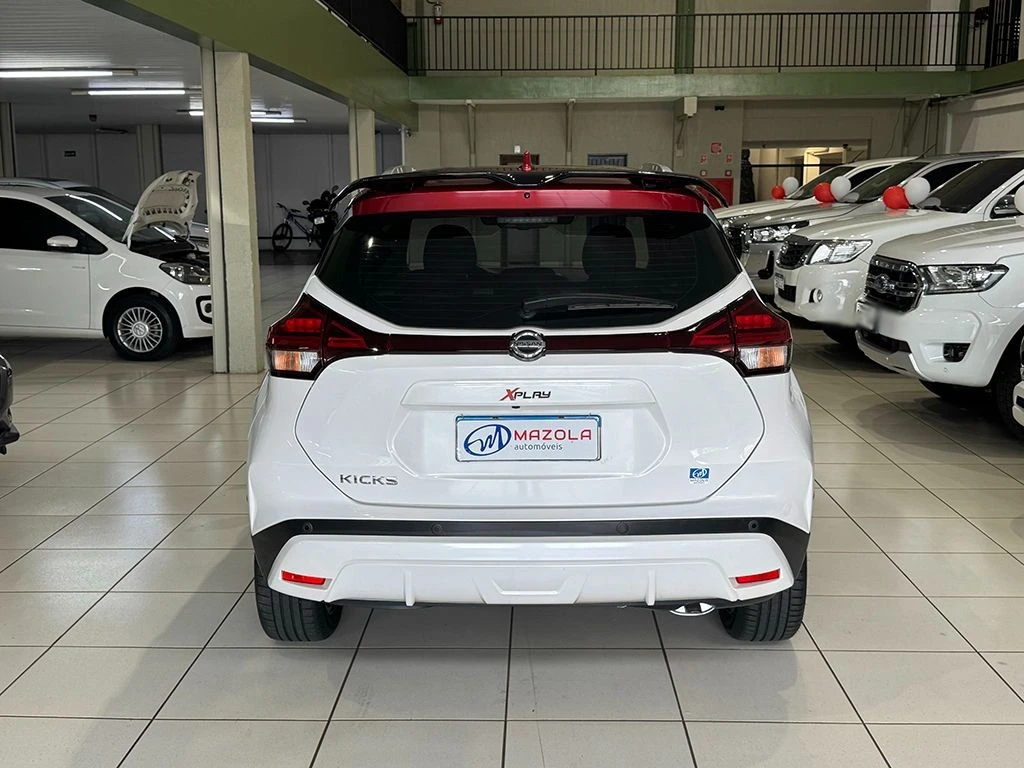 NISSAN KICKS
