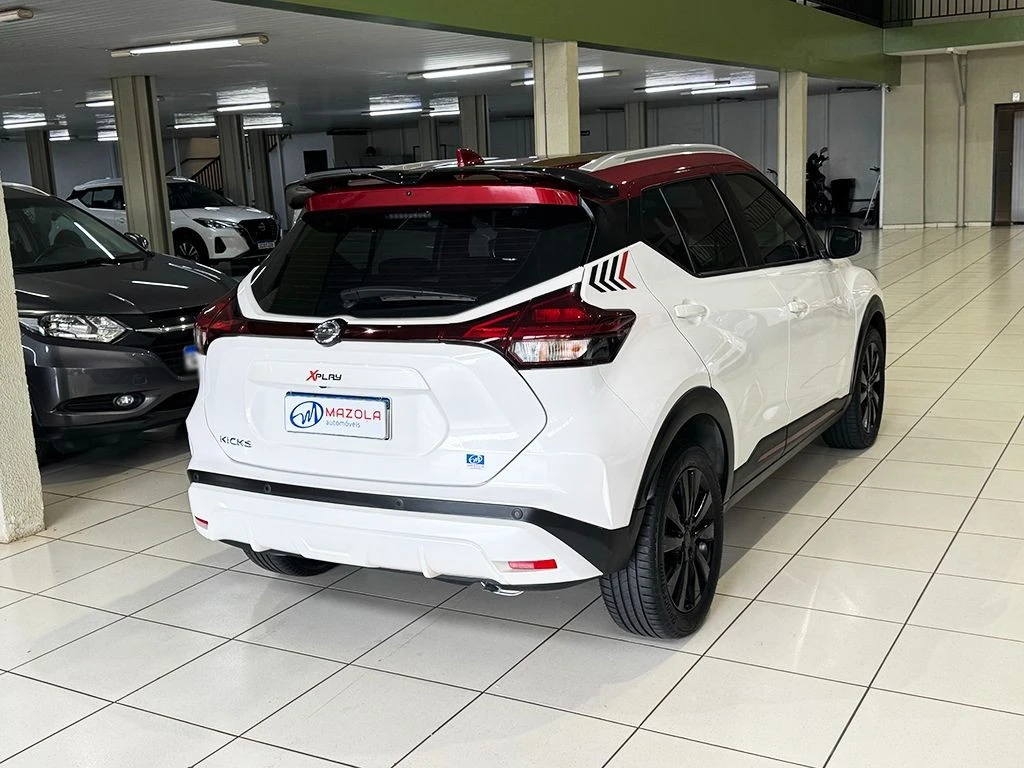 NISSAN KICKS