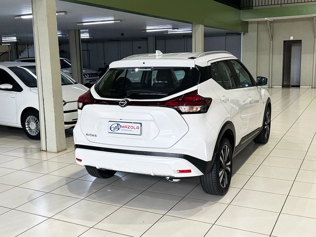 NISSAN KICKS