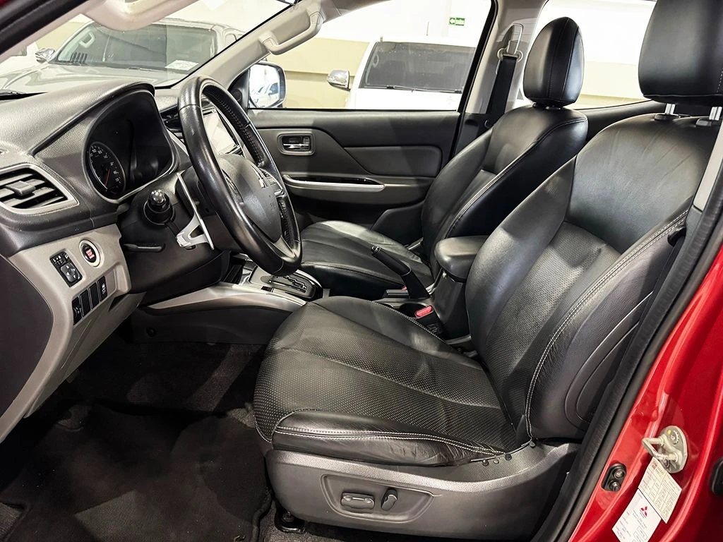 MITSUBISHI L200 TRITON