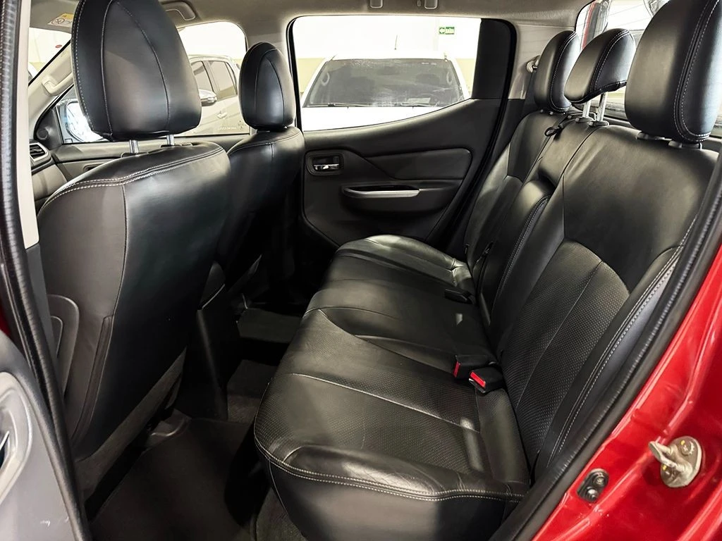 MITSUBISHI L200 TRITON