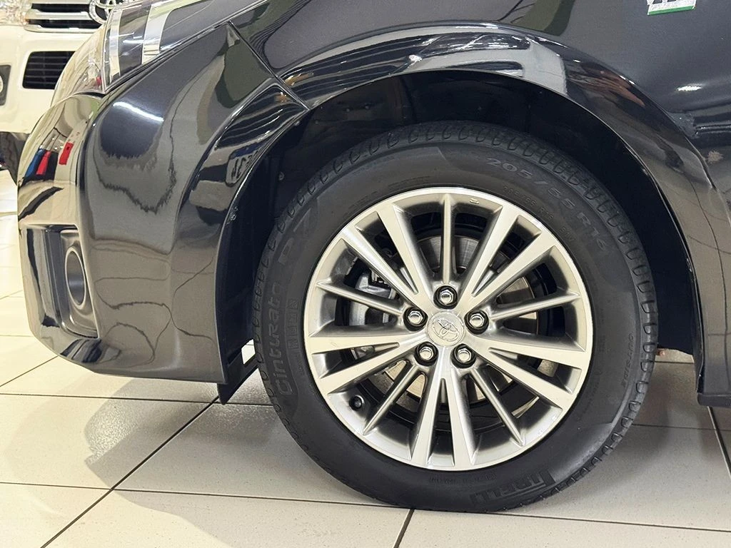 TOYOTA COROLLA