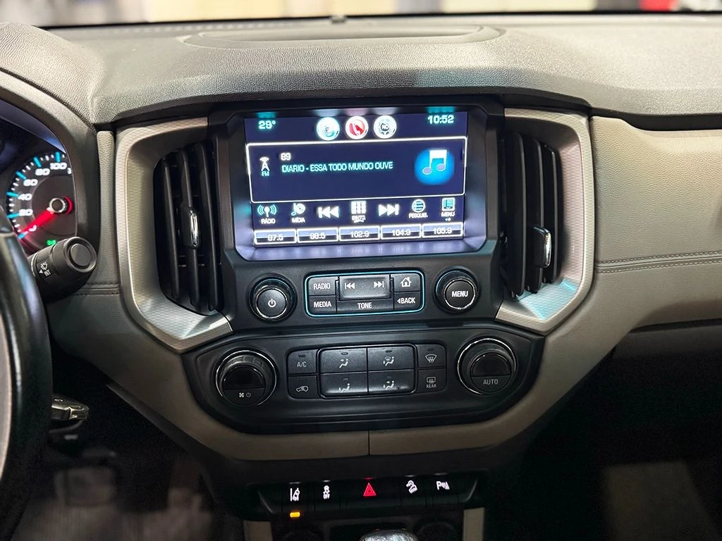CHEVROLET S10