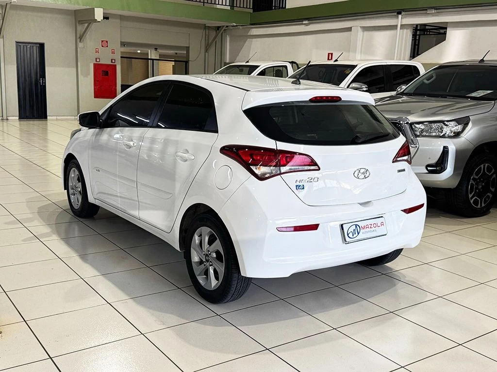 HYUNDAI HB20