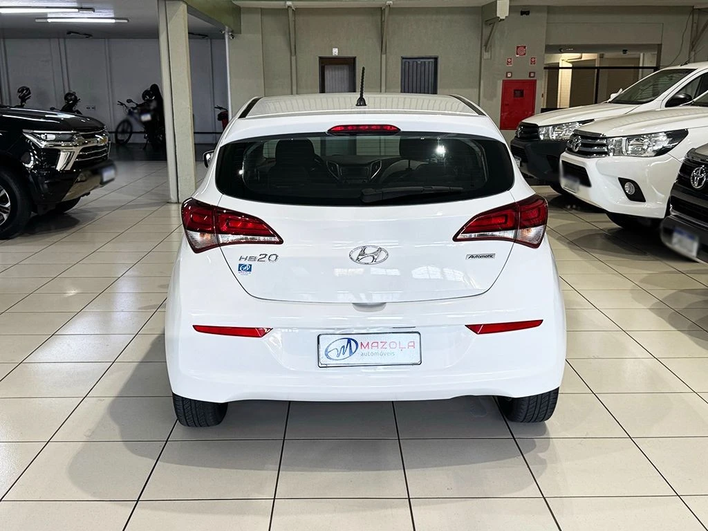 HYUNDAI HB20