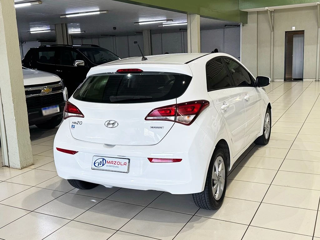 HYUNDAI HB20