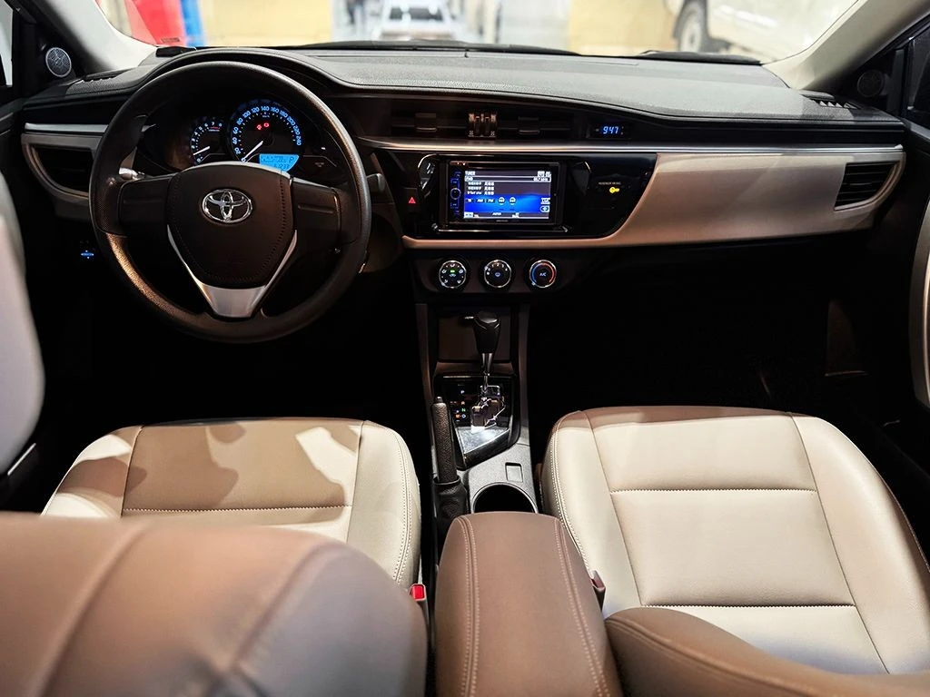 TOYOTA COROLLA