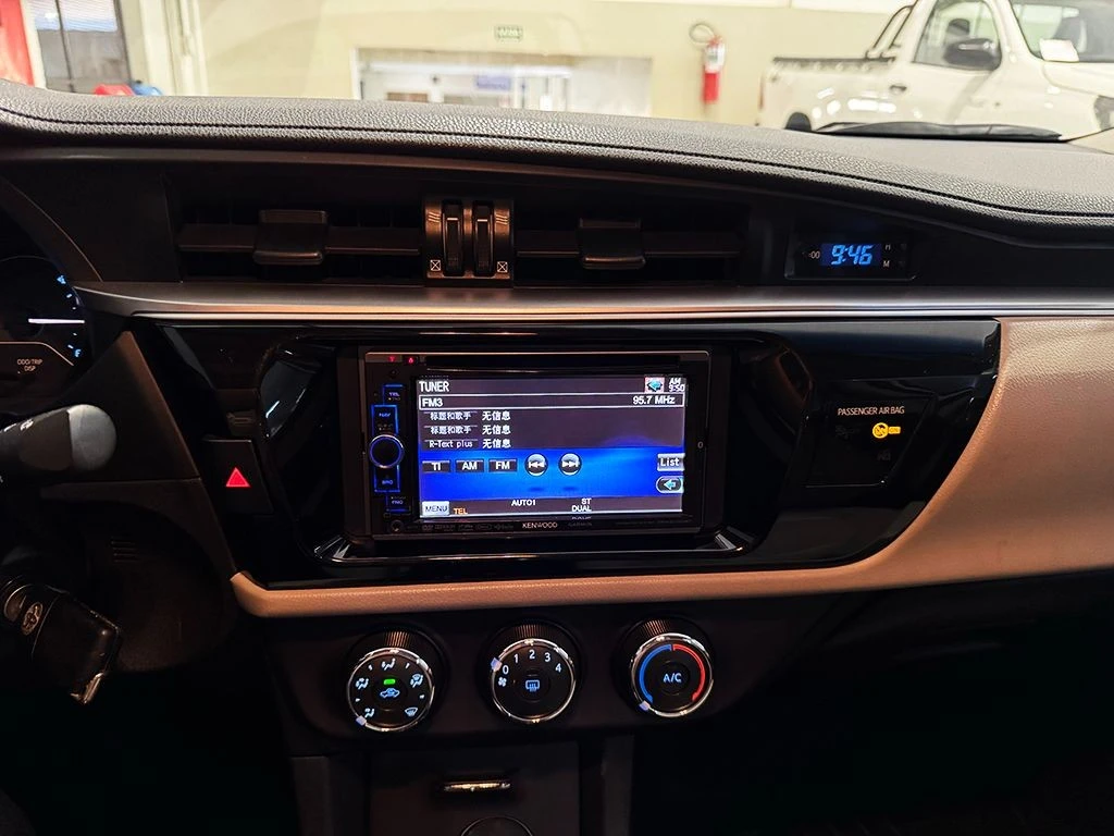 TOYOTA COROLLA