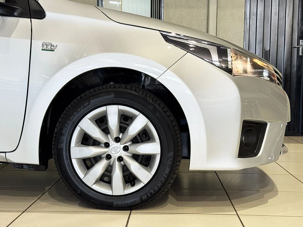 TOYOTA COROLLA