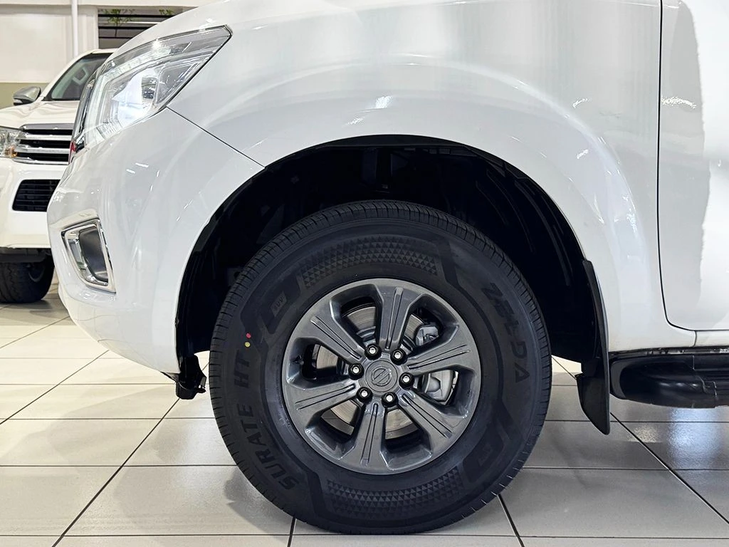 NISSAN FRONTIER