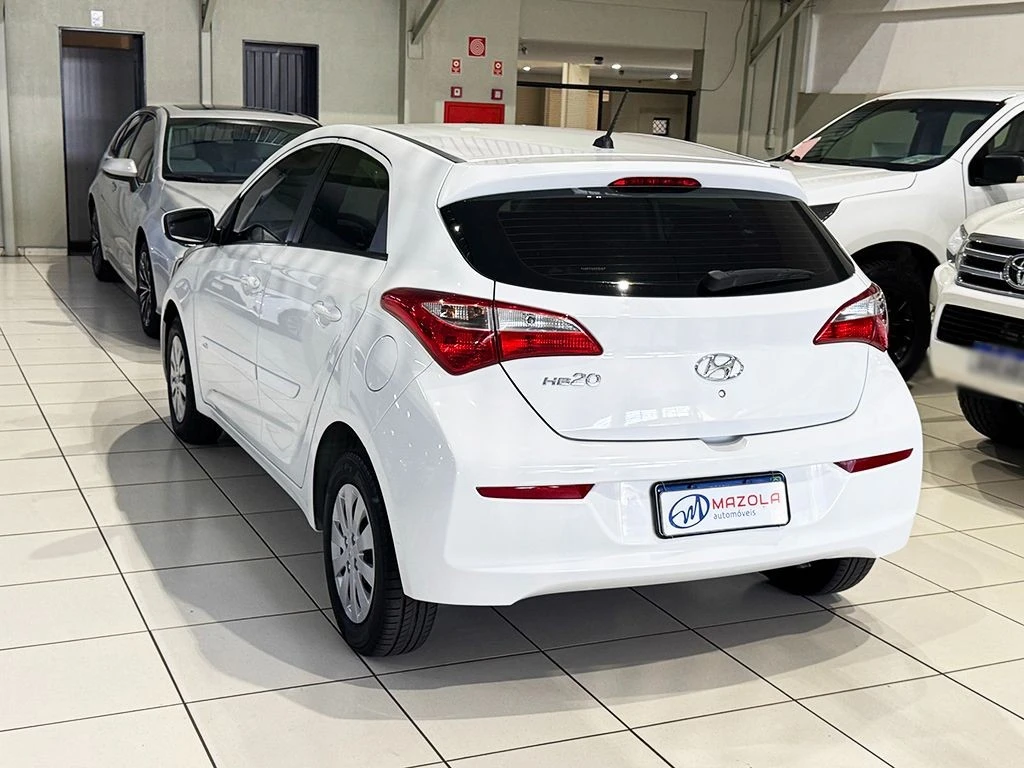 HYUNDAI HB20