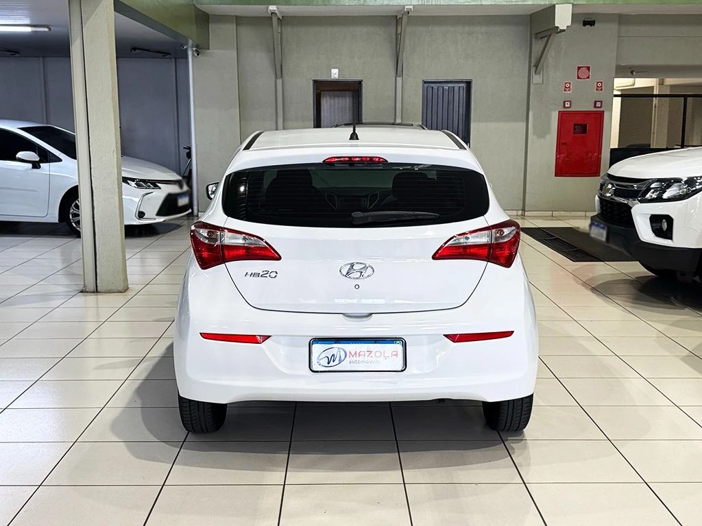 HYUNDAI HB20