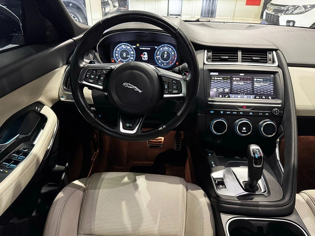 JAGUAR E-PACE