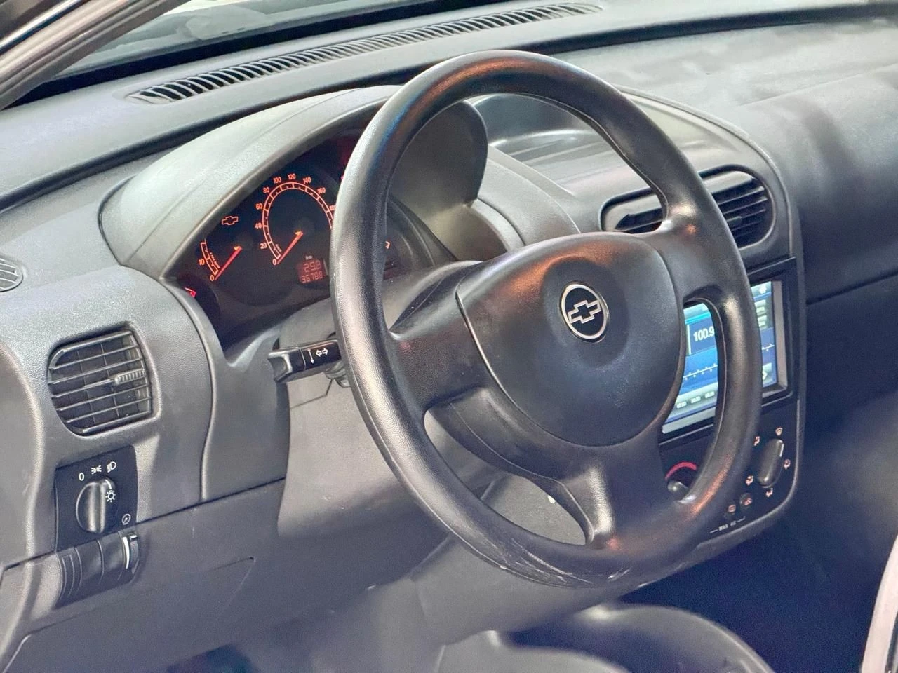 CHEVROLET CORSA