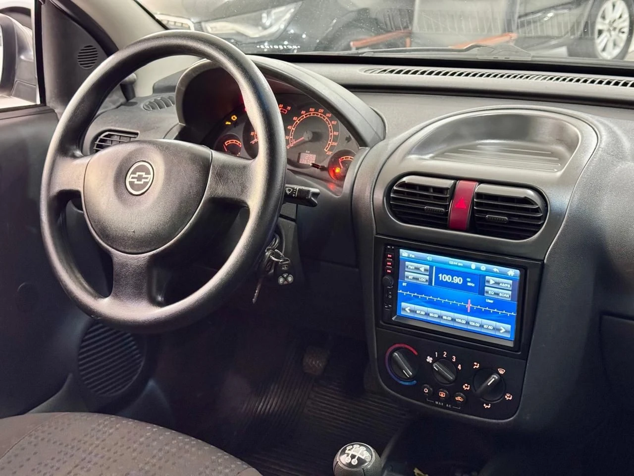 CHEVROLET CORSA