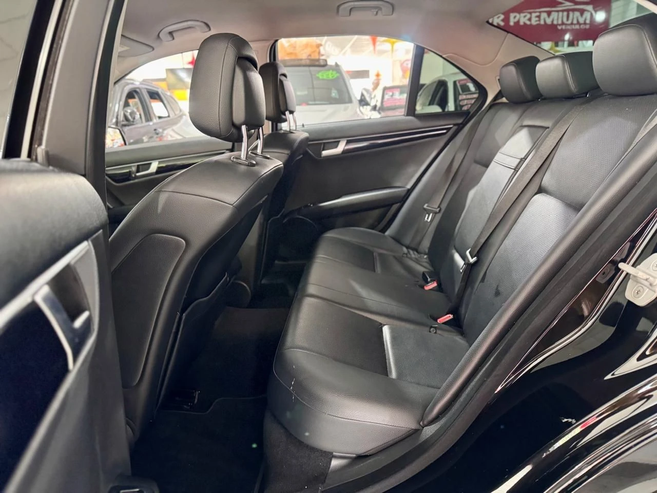 MERCEDES-BENZ C 180