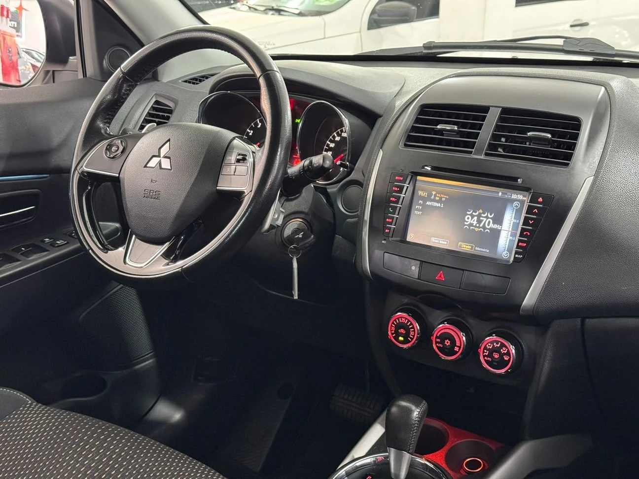 MITSUBISHI ASX