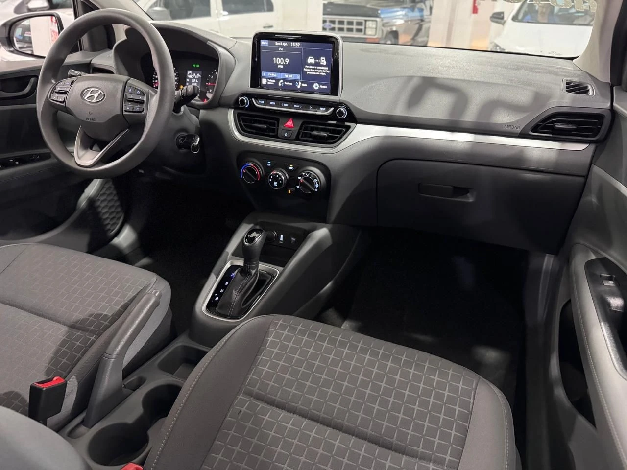 HYUNDAI HB20S