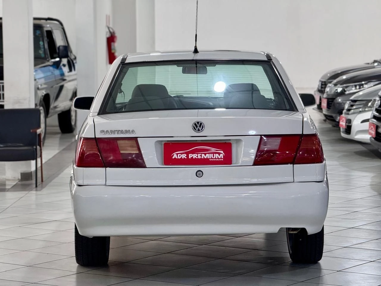 VOLKSWAGEN SANTANA