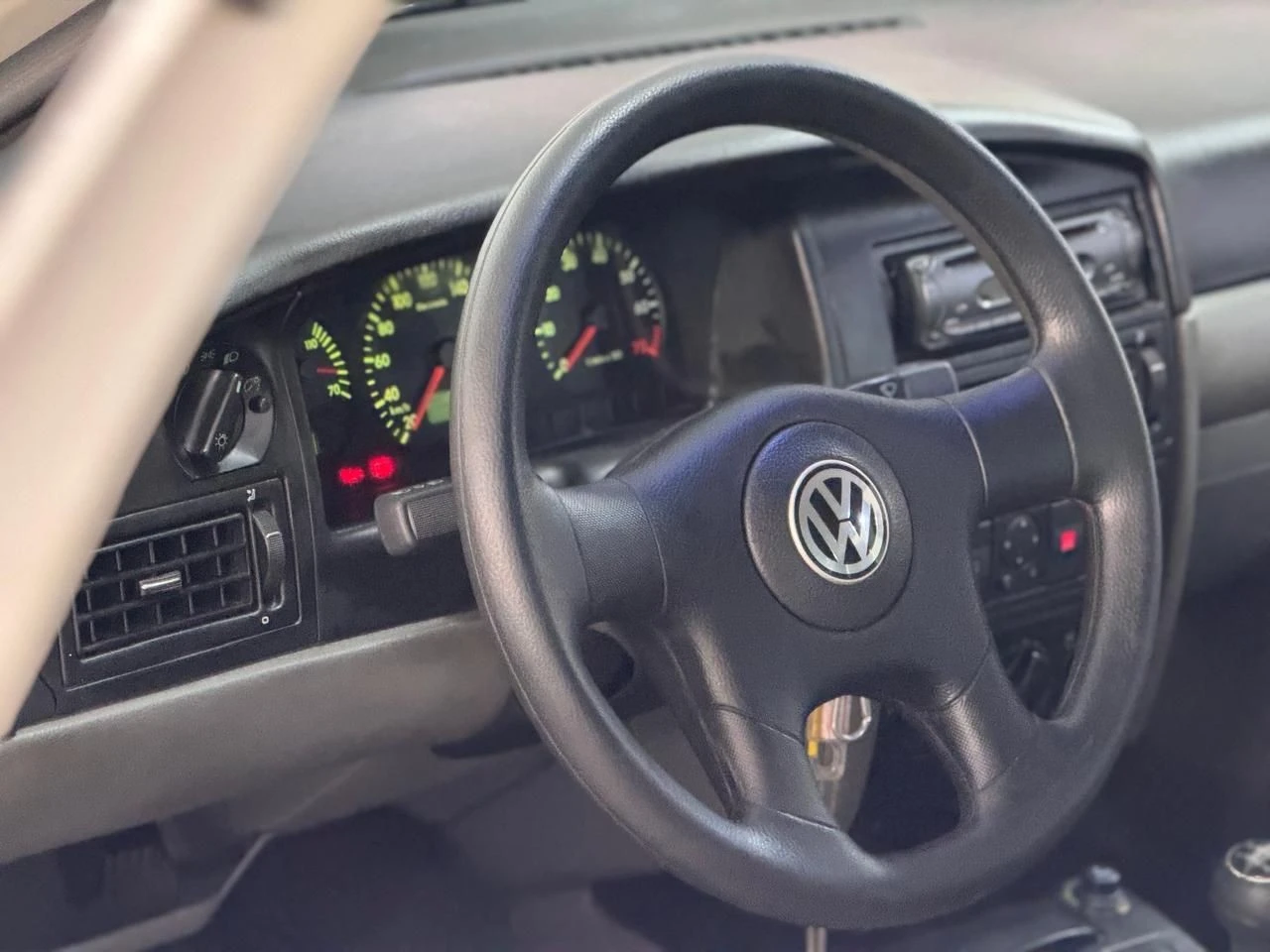 VOLKSWAGEN SANTANA