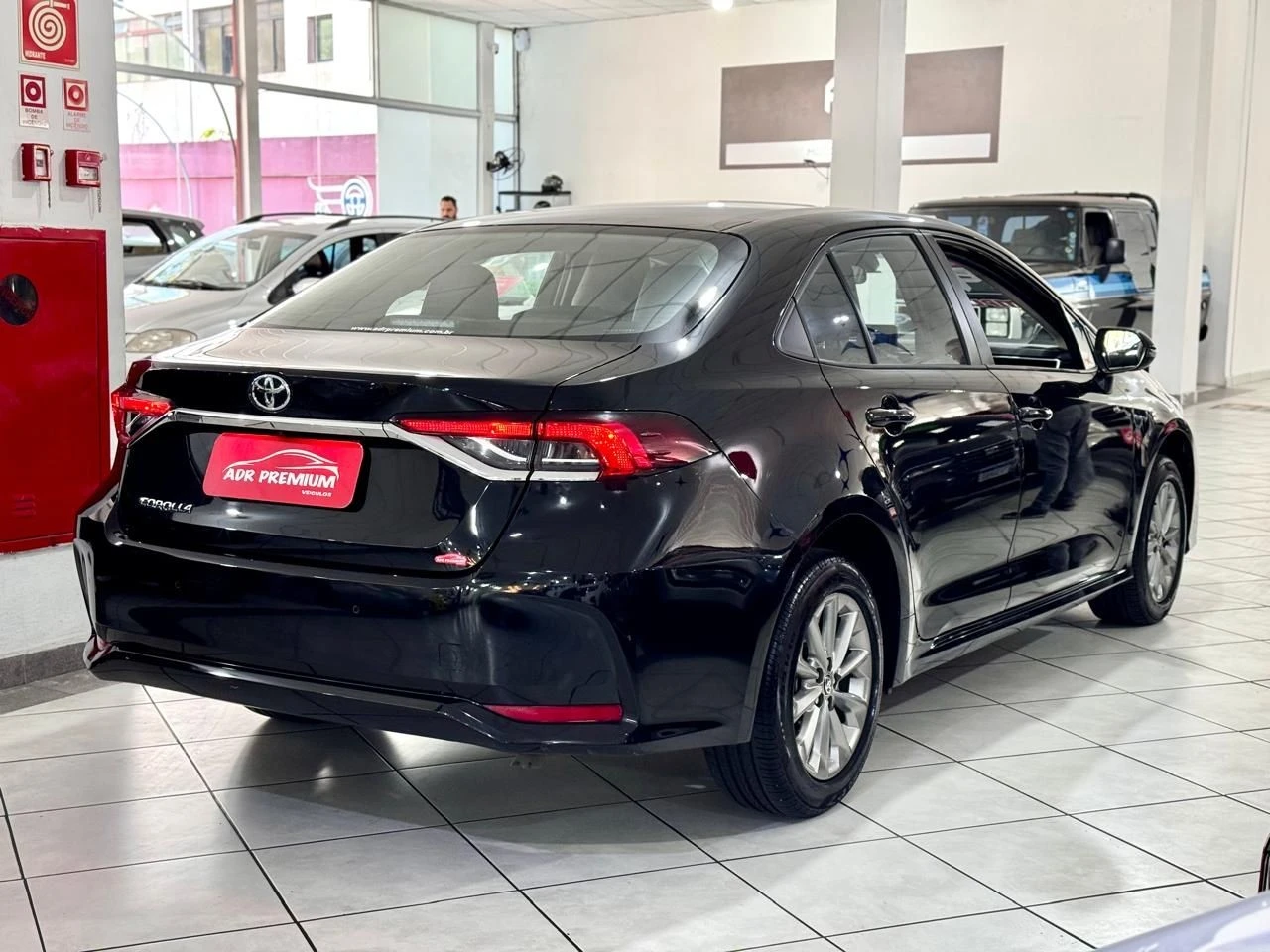 TOYOTA COROLLA