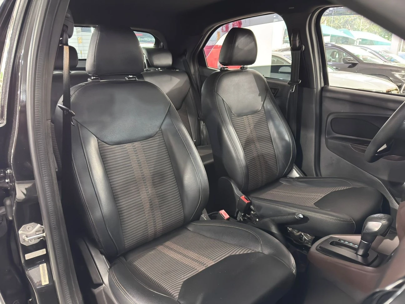 FORD KA