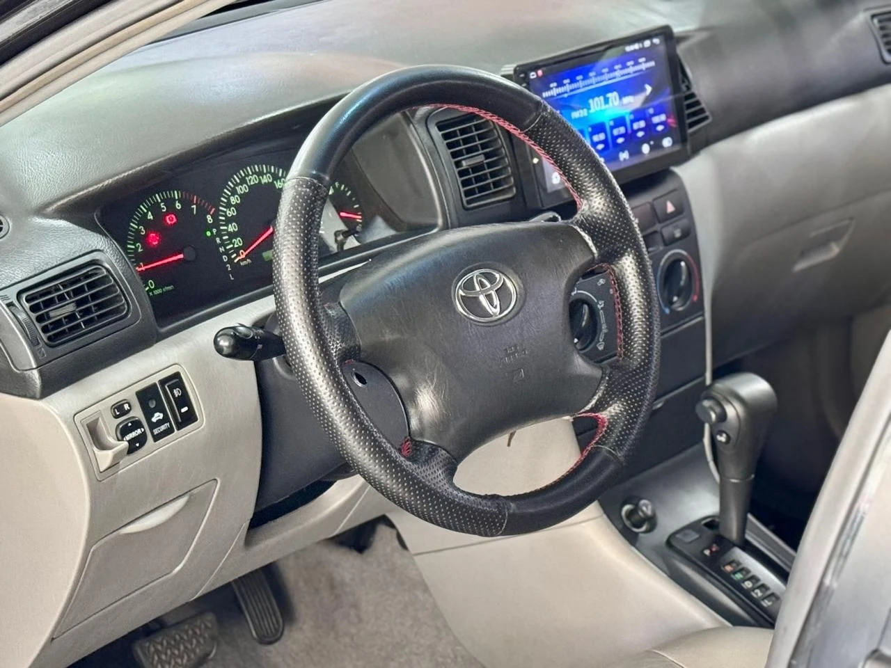 TOYOTA COROLLA
