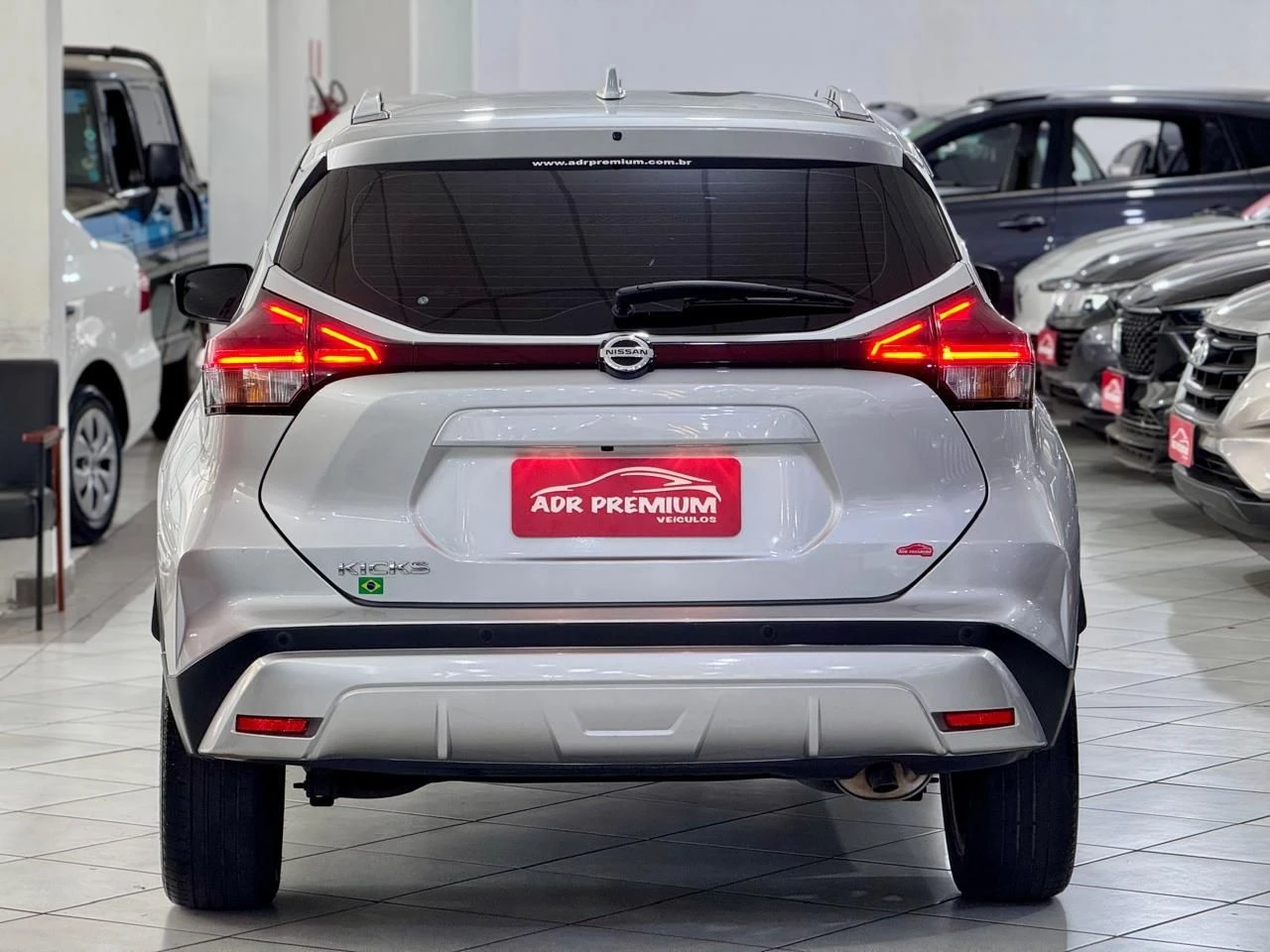 NISSAN KICKS