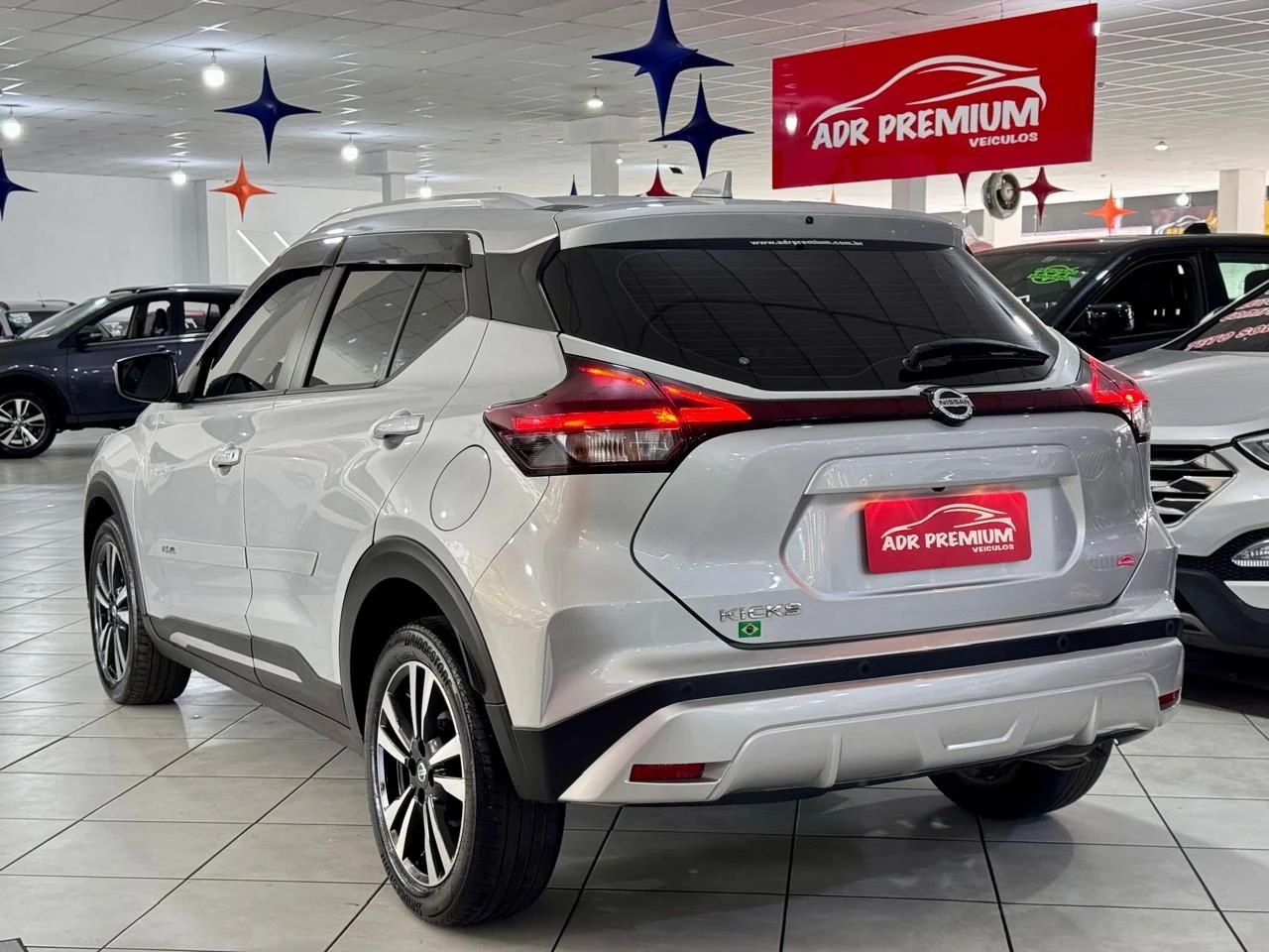 NISSAN KICKS