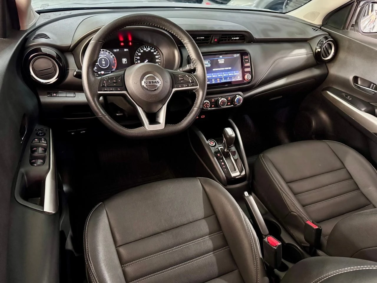 NISSAN KICKS