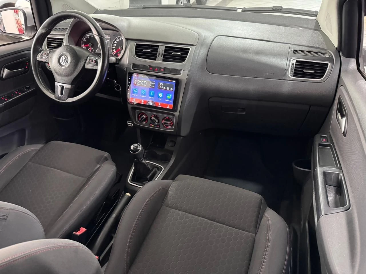 VOLKSWAGEN CROSSFOX