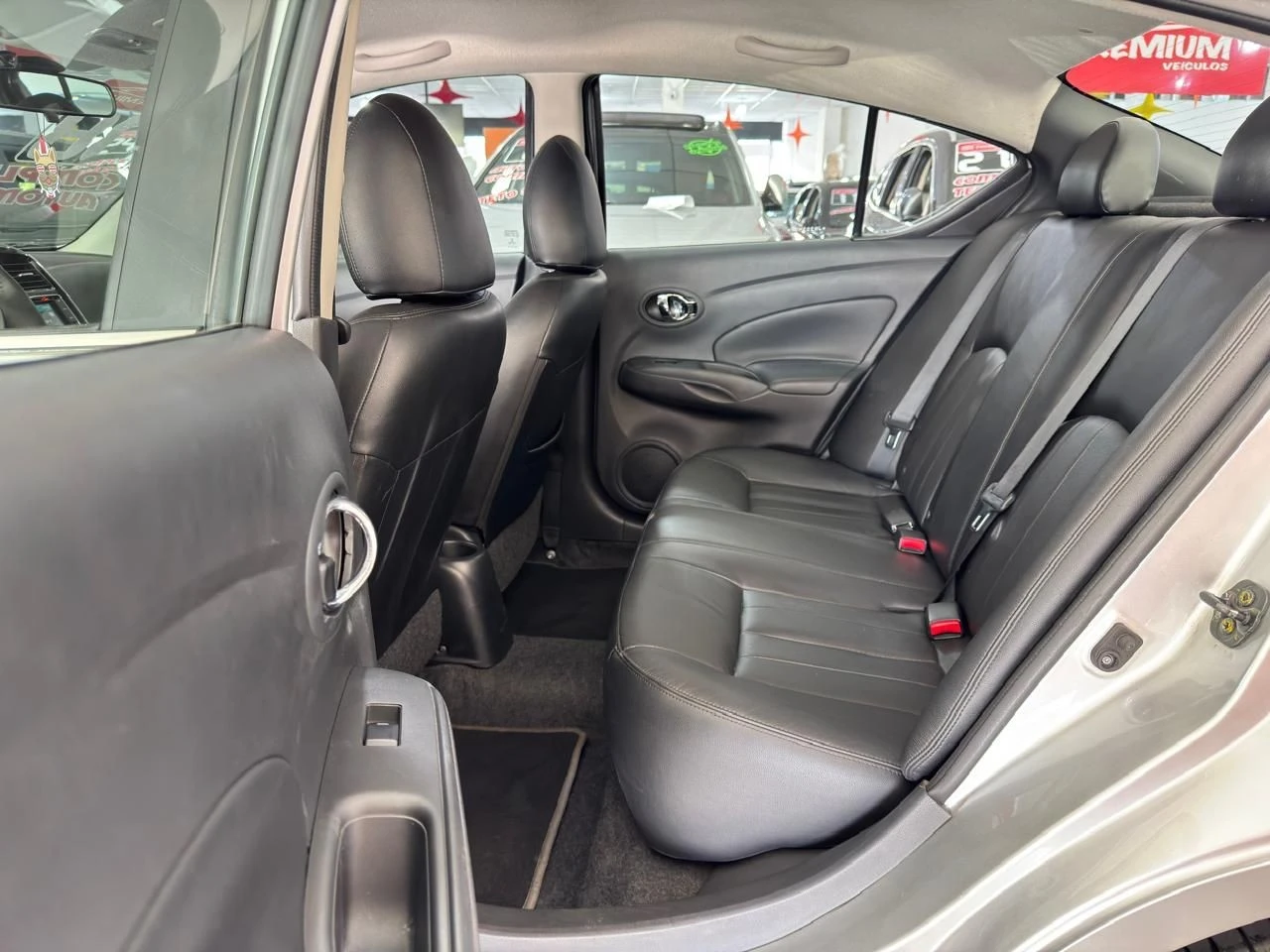 NISSAN VERSA