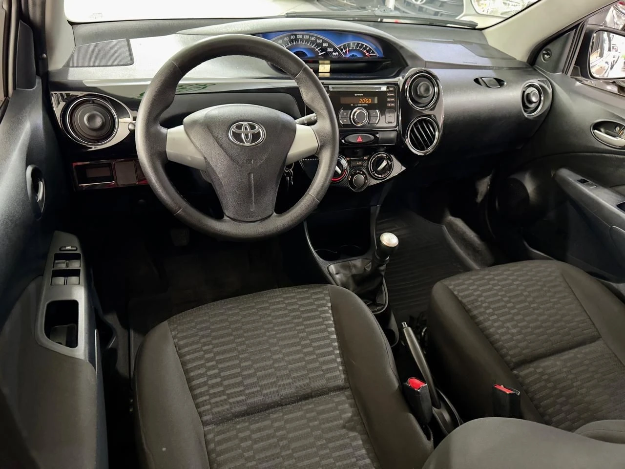 TOYOTA ETIOS
