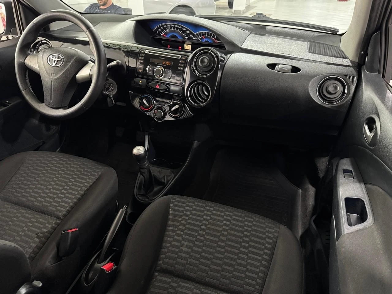 TOYOTA ETIOS
