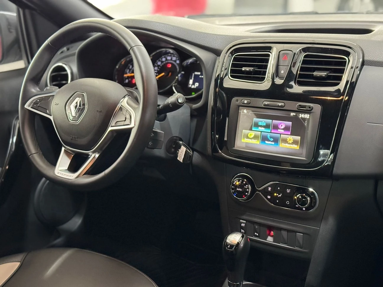 RENAULT DUSTER