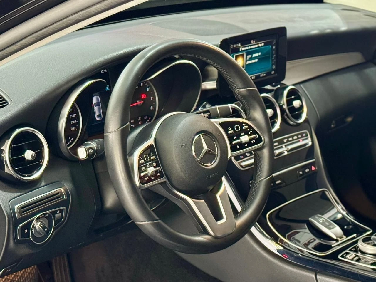 MERCEDES-BENZ C 180