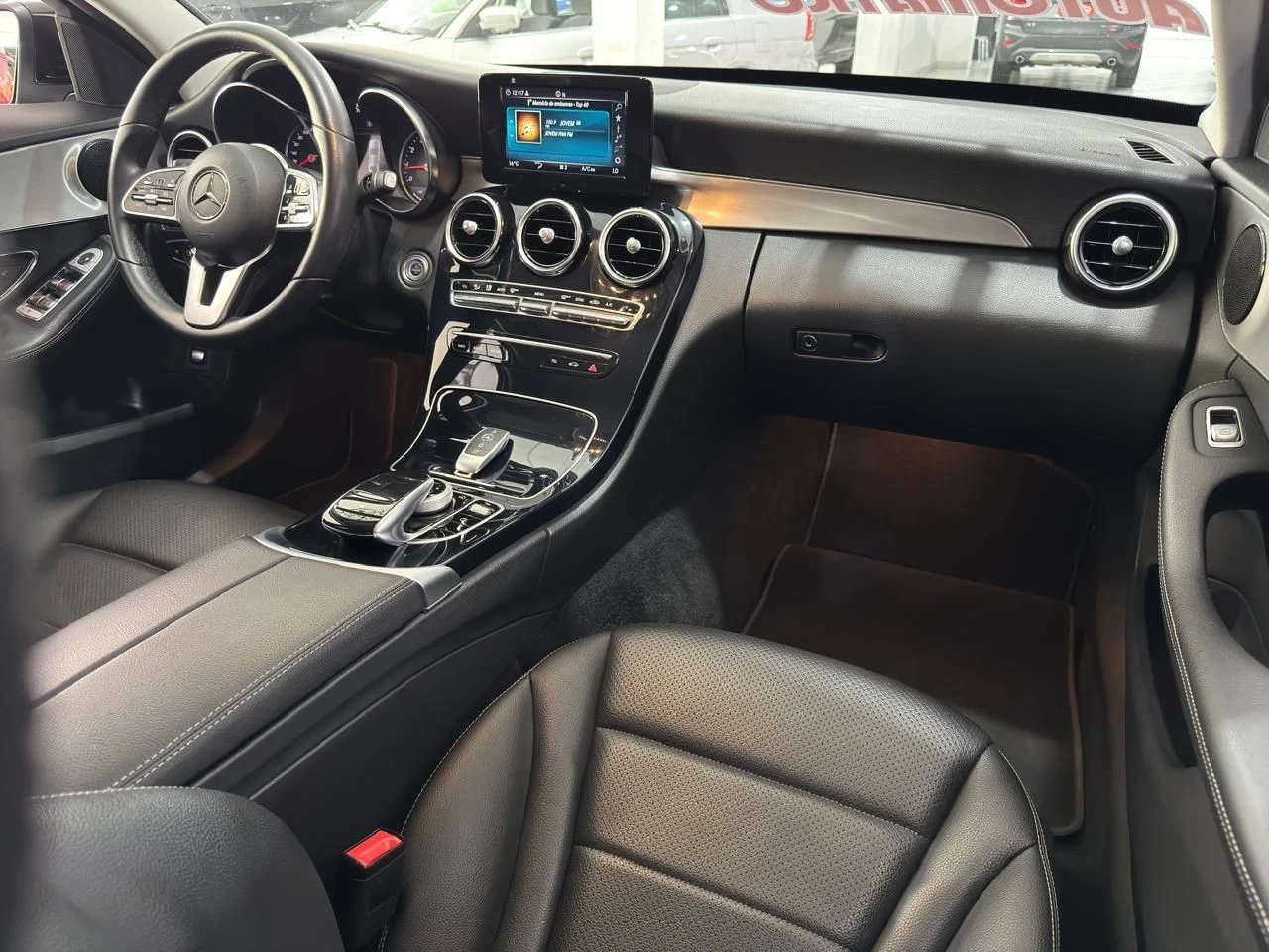 MERCEDES-BENZ C 180