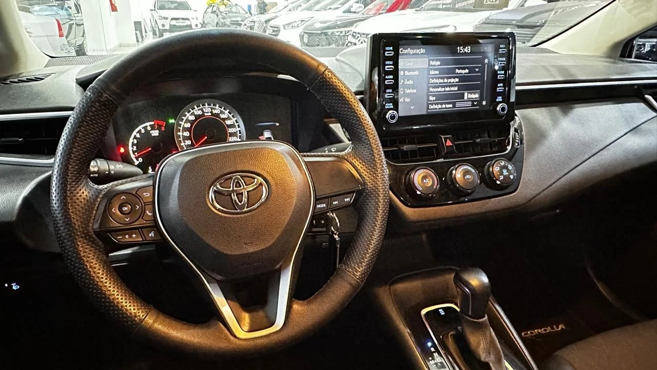 TOYOTA COROLLA