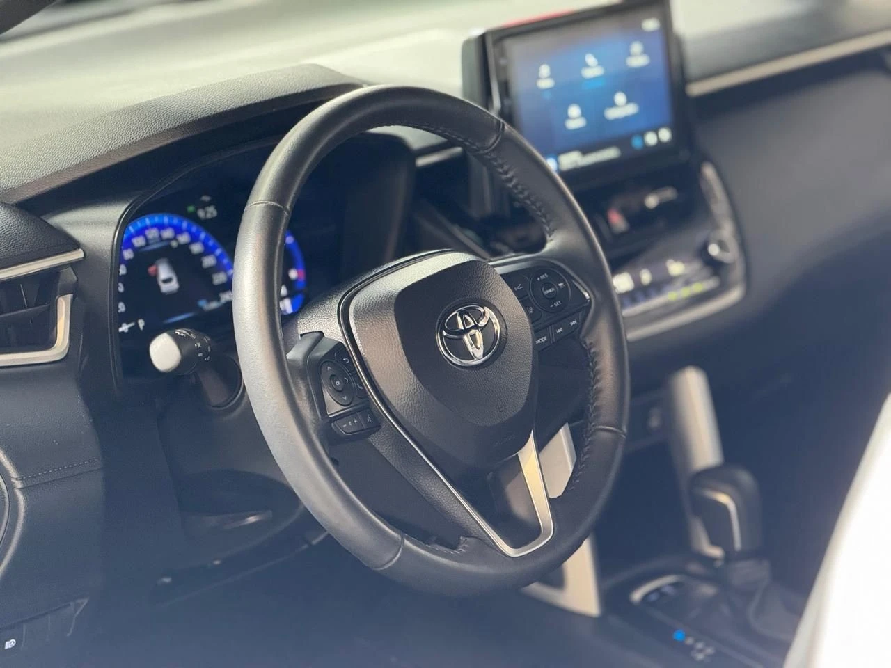 TOYOTA COROLLA CROSS