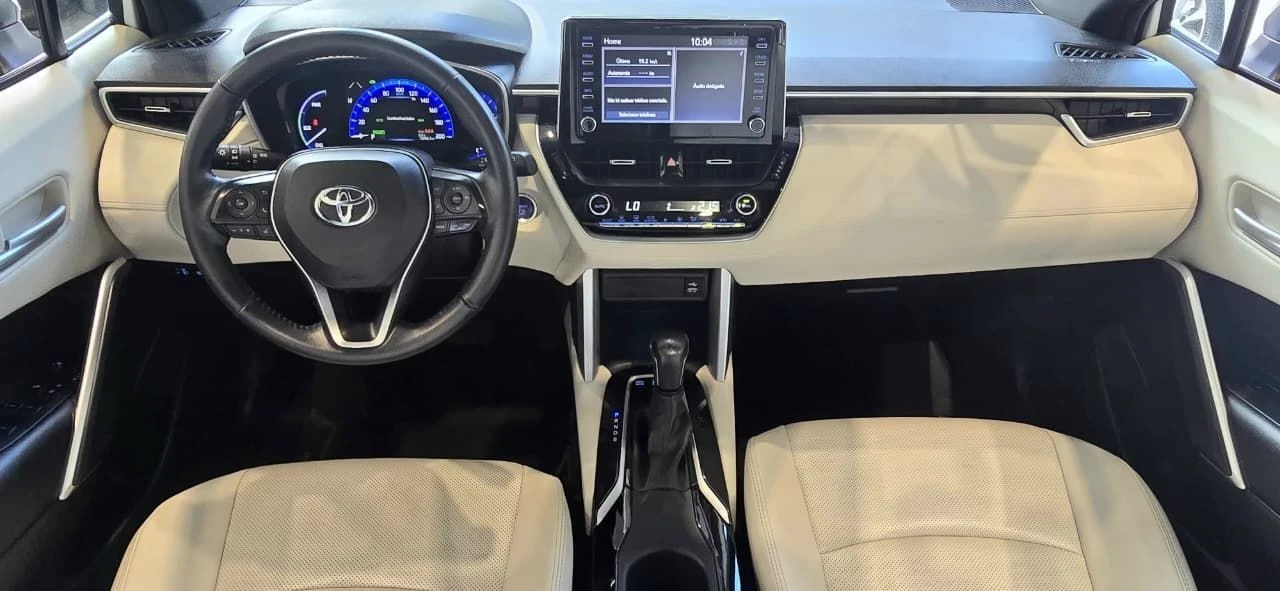 TOYOTA COROLLA CROSS