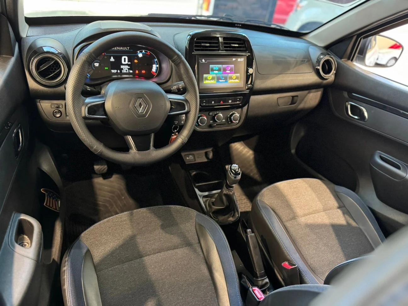 RENAULT KWID