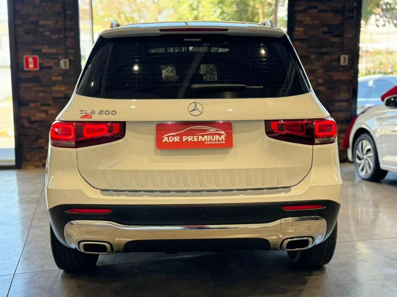 MERCEDES-BENZ GLB 200