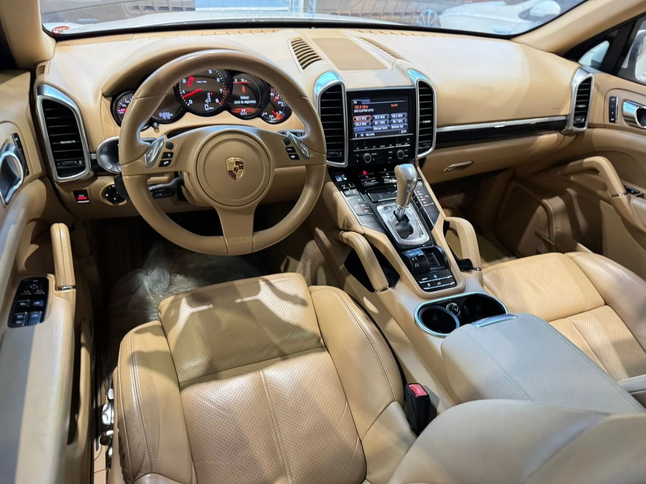 PORSCHE CAYENNE